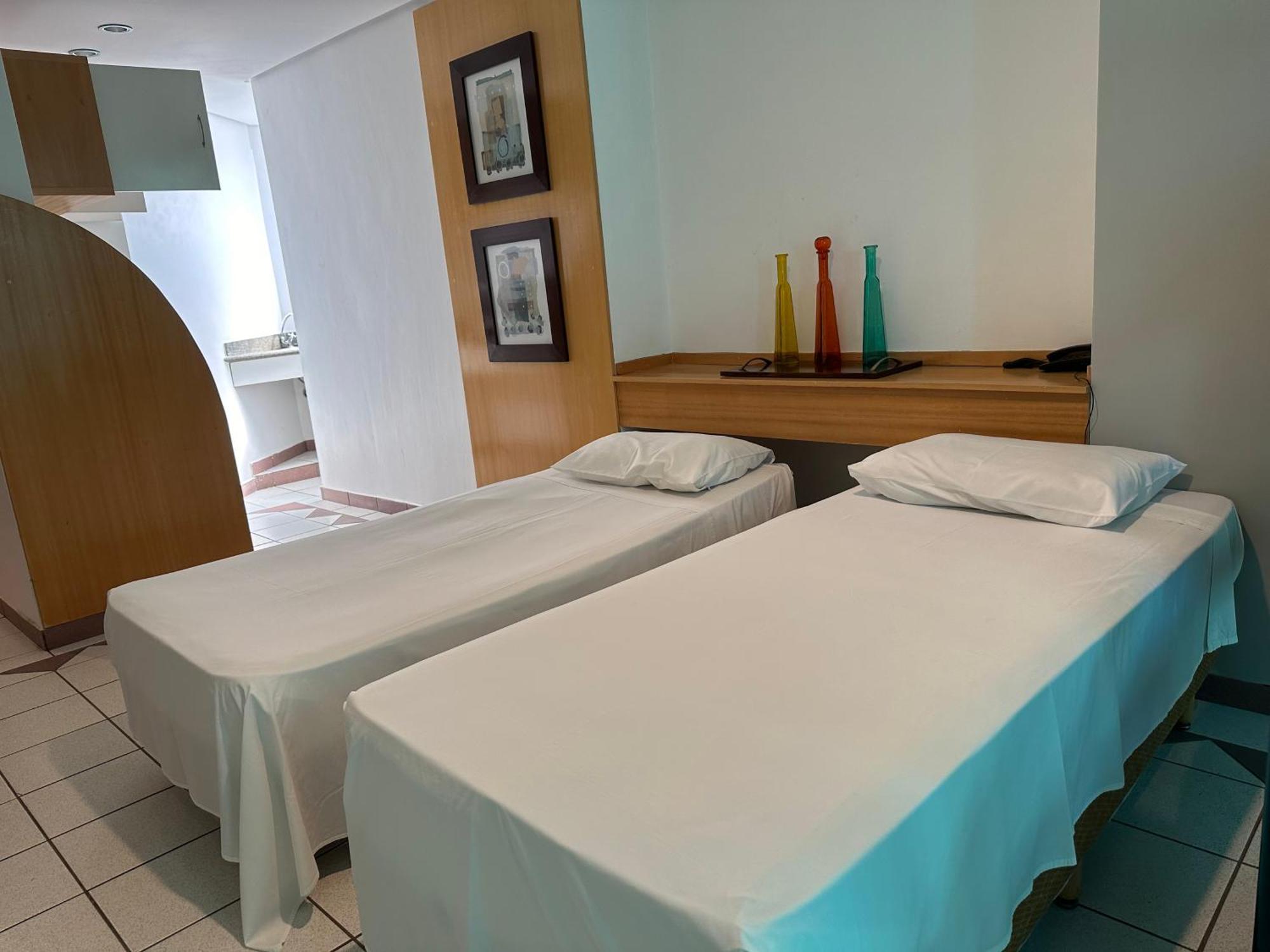 Bahamas Suite Hotel Кампу-Гранди Экстерьер фото